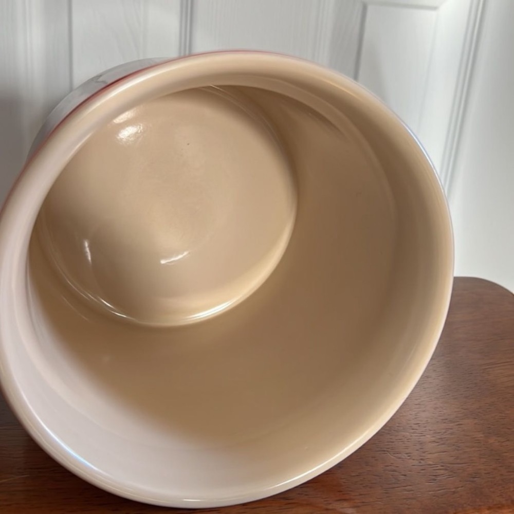 NWT Le Creuset 2.3 L Large Utensil Crock Cerise - Picture 6 of 10